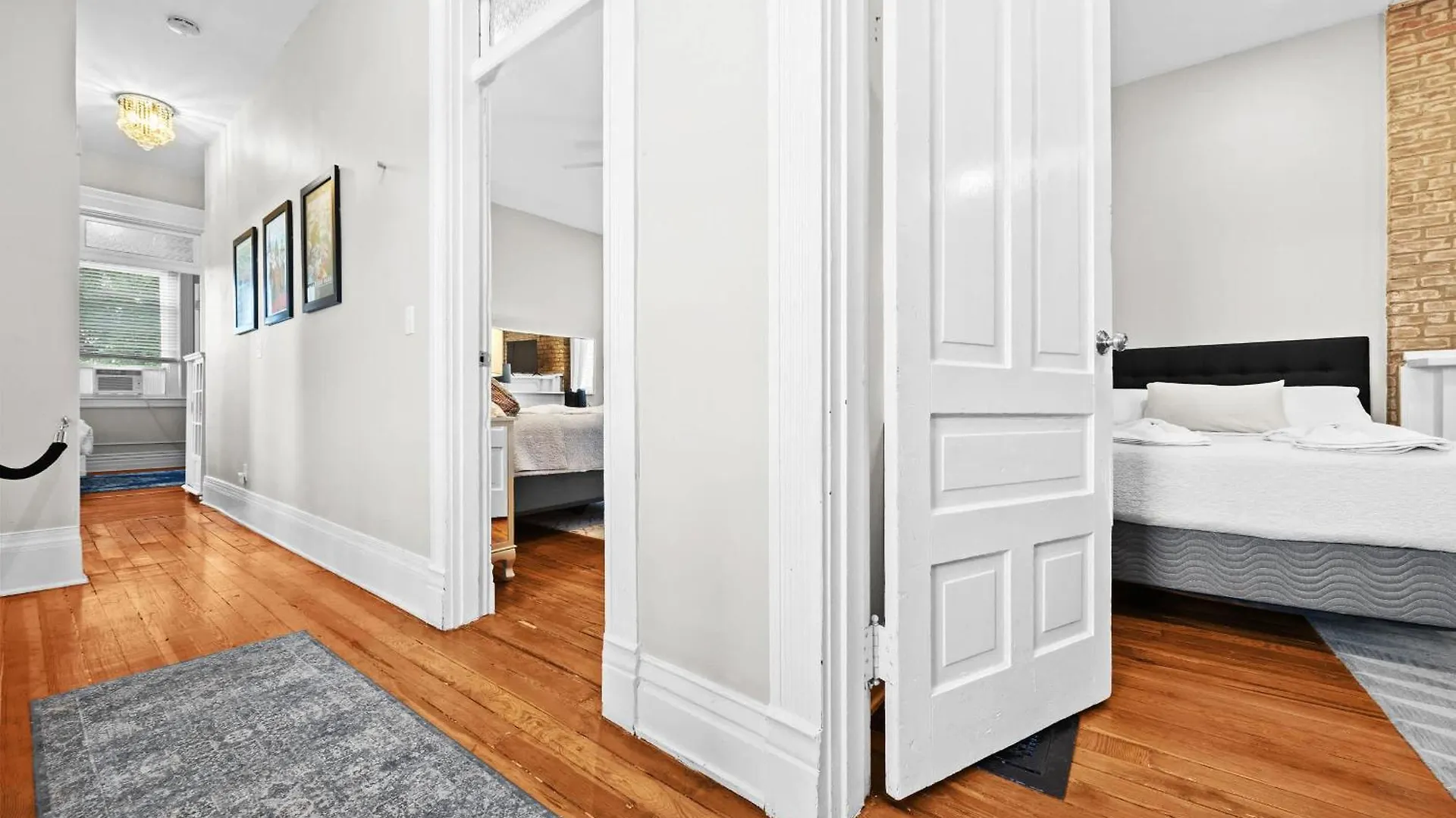 Historic 3-Br Downtown Bourbon Getaway Villa Louisville Vakantiehuis